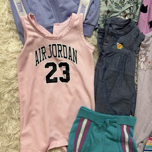 Baby Girls Mixed Lot of 12 Dresses, Outfits, Clothes SZ 24 Months 2T Toddler - Picture 3 of 8